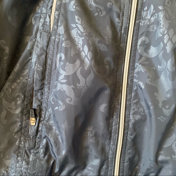 Lucy Gray Blue Printed Zip Up Jacket - Picture 7 of 7